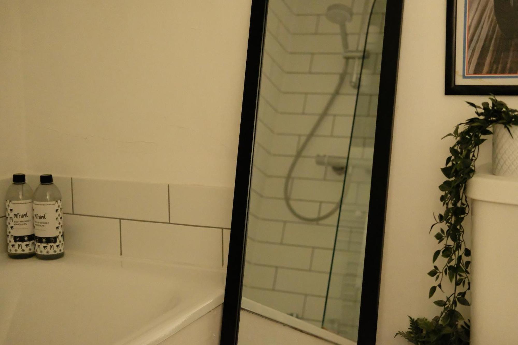 Spacious City Centre Apartment 巴斯 外观 照片