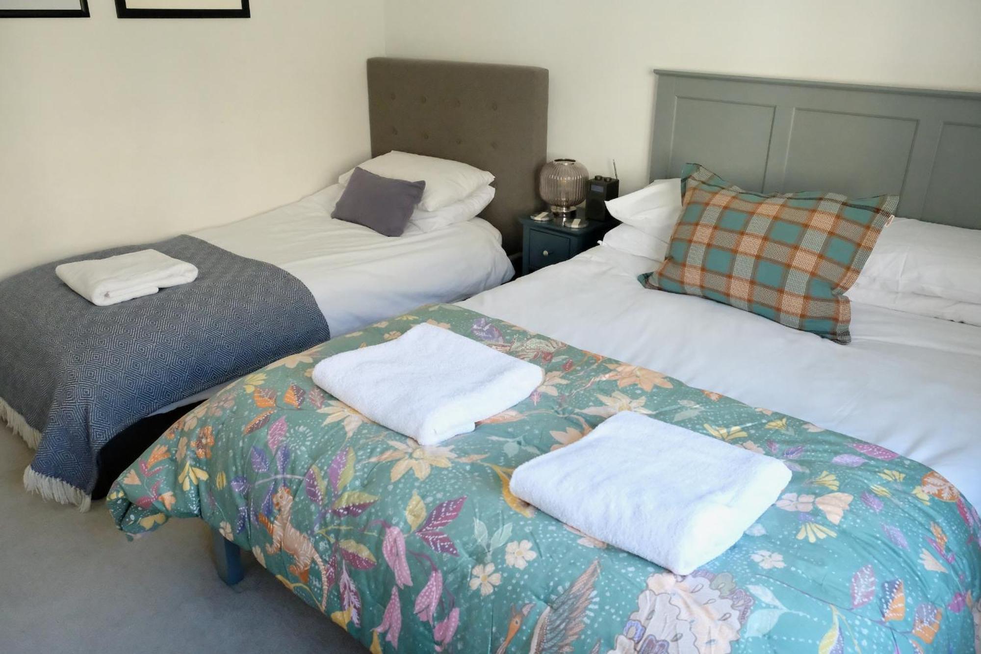 Spacious City Centre Apartment 巴斯 外观 照片